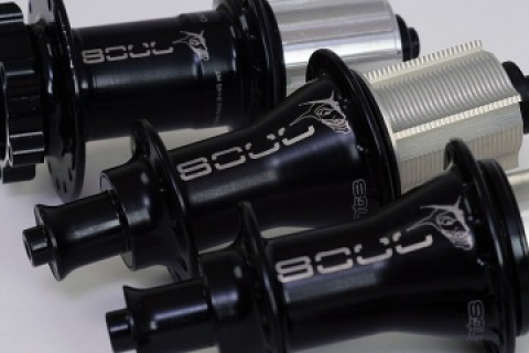 SOUL KOZAK ポーランド生まれのCNC切削・超軽量パーツ